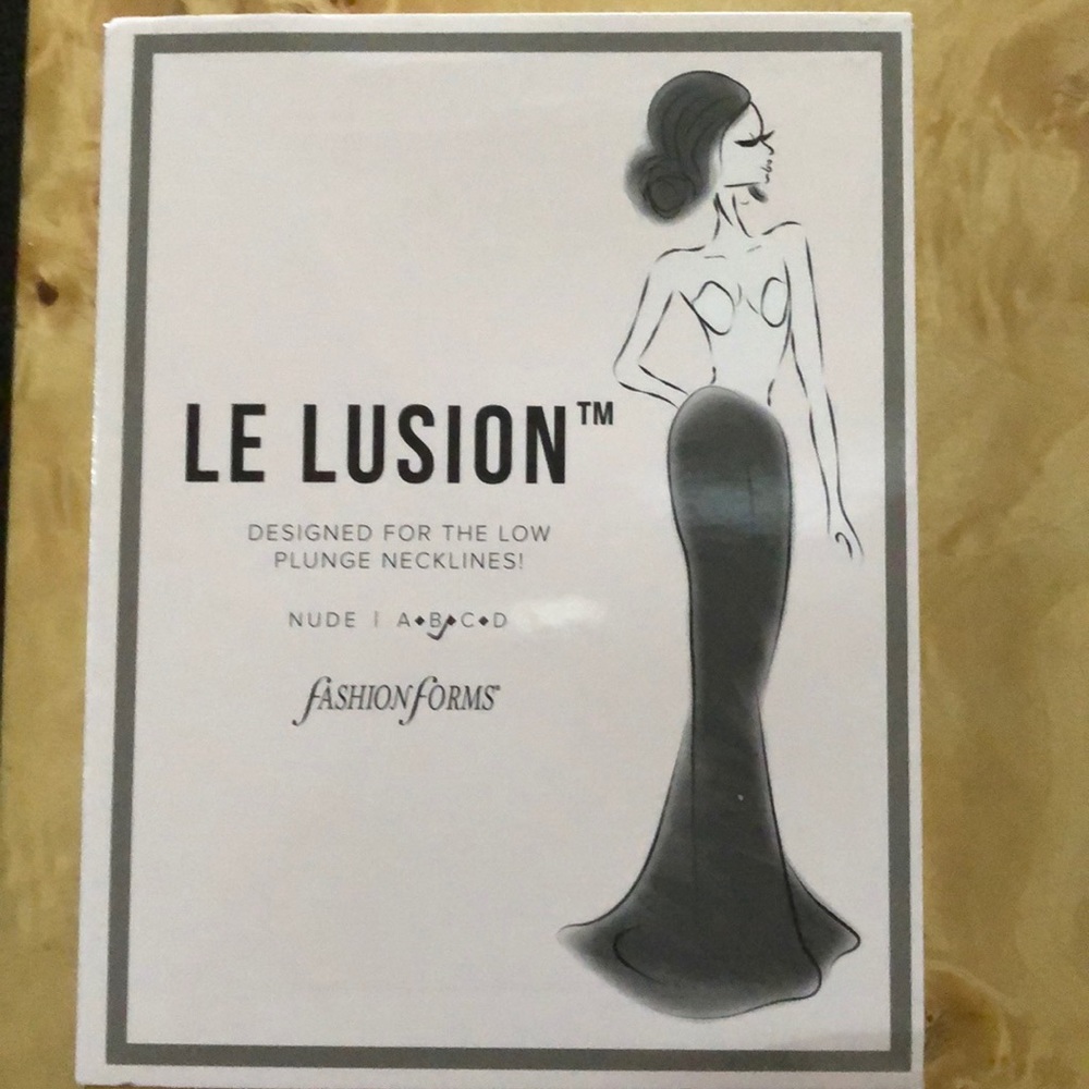 Le Lusion fashion forms